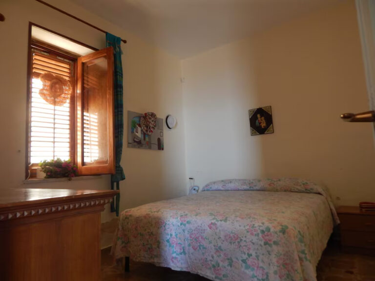 25f5b213-1e61-4722-be29-866b4568e173